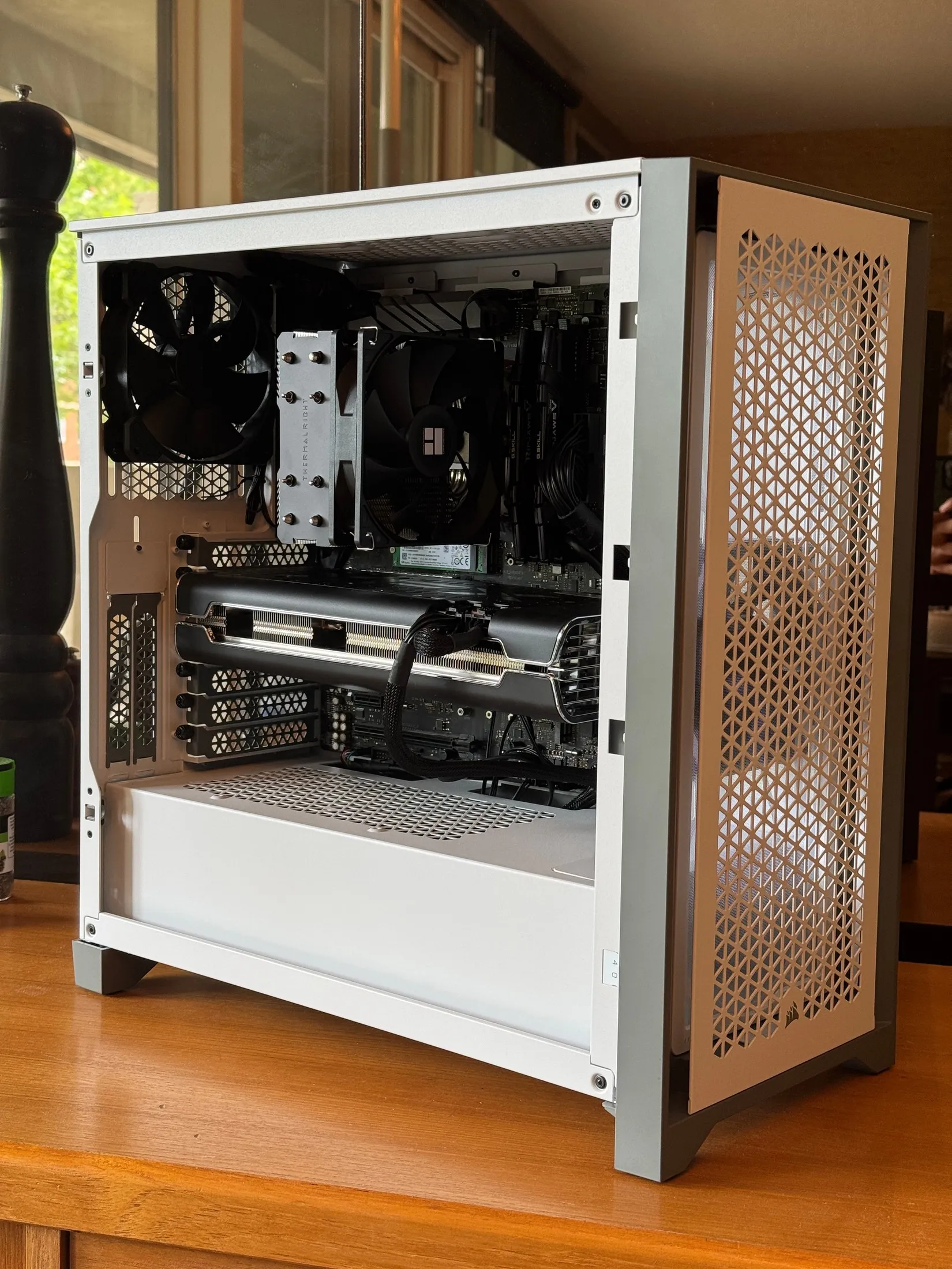 White Corsair airflow build with a Thermalright tower cooler